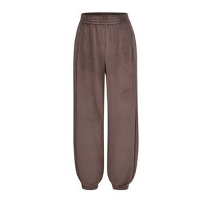 Skims Velour oversized joggers in amythest (worn once!)